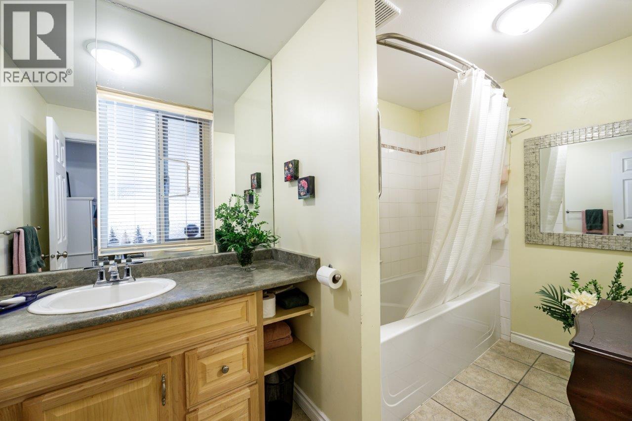 1061 GLADWIN DRIVE, North Vancouver