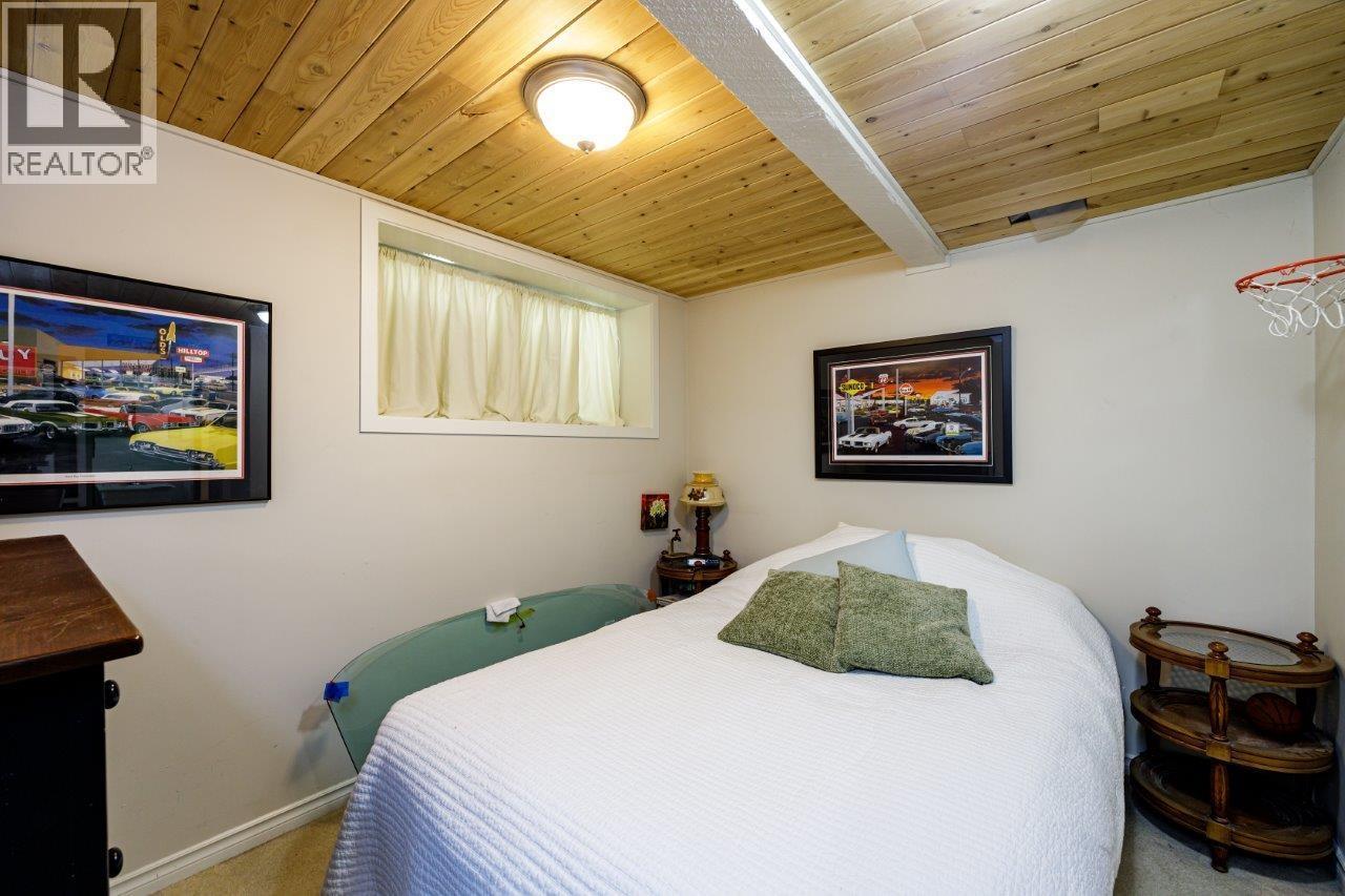 1061 GLADWIN DRIVE, North Vancouver