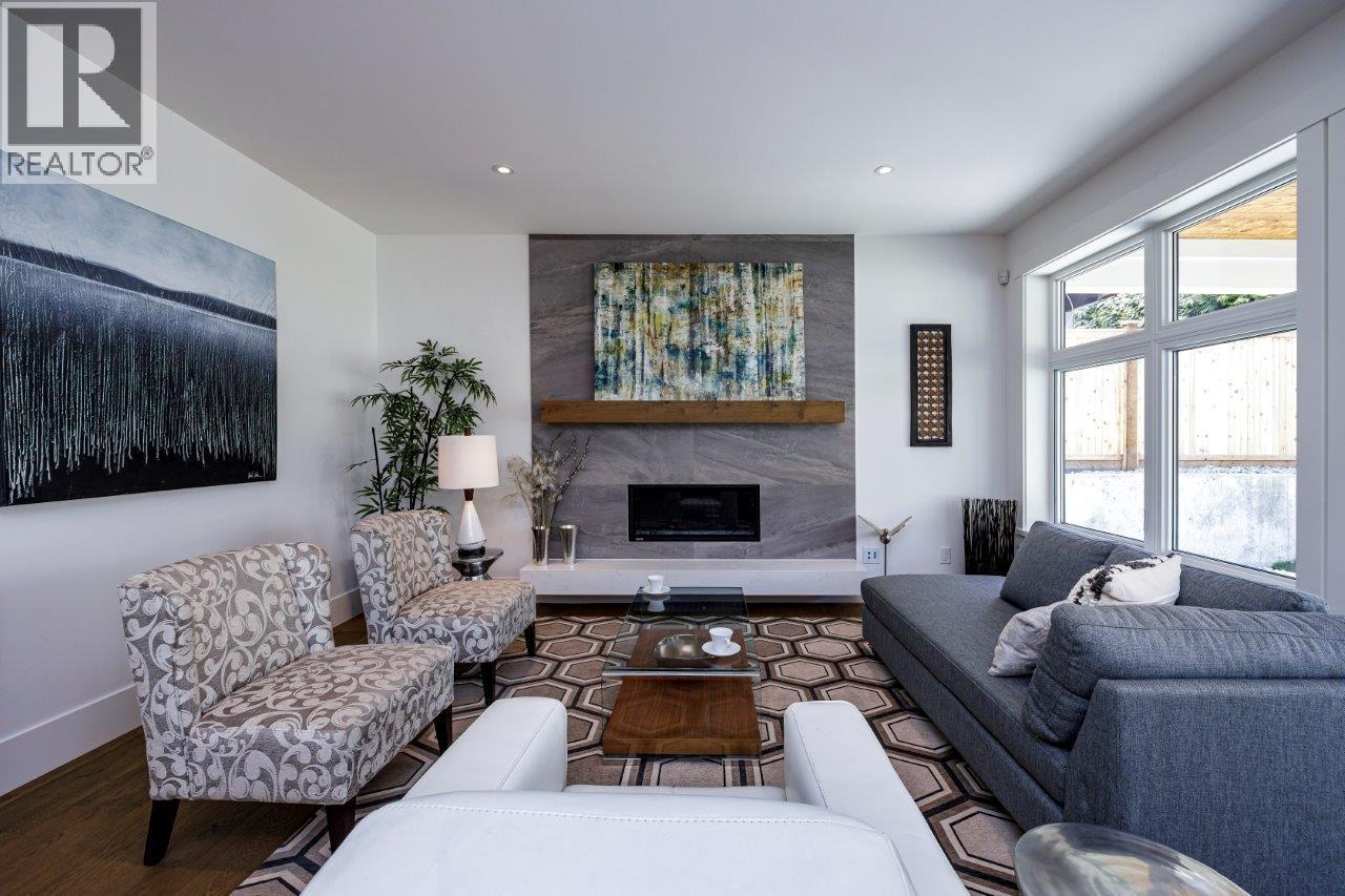 1028 CALVERHALL STREET, North Vancouver