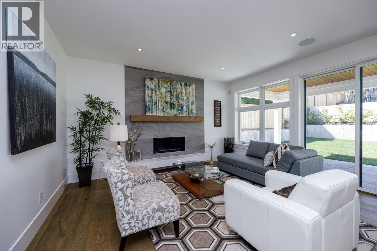 1028 CALVERHALL STREET, North Vancouver