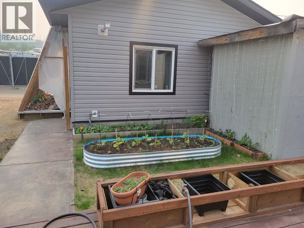 7423 Railway Avenue, Fort McMurray