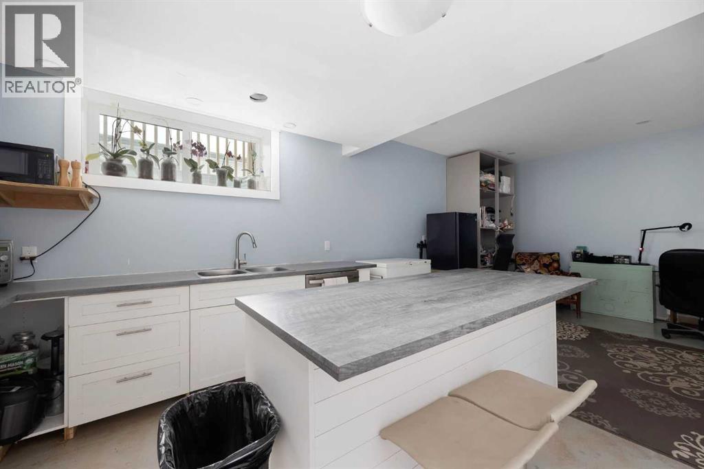 7423 Railway Avenue, Fort McMurray