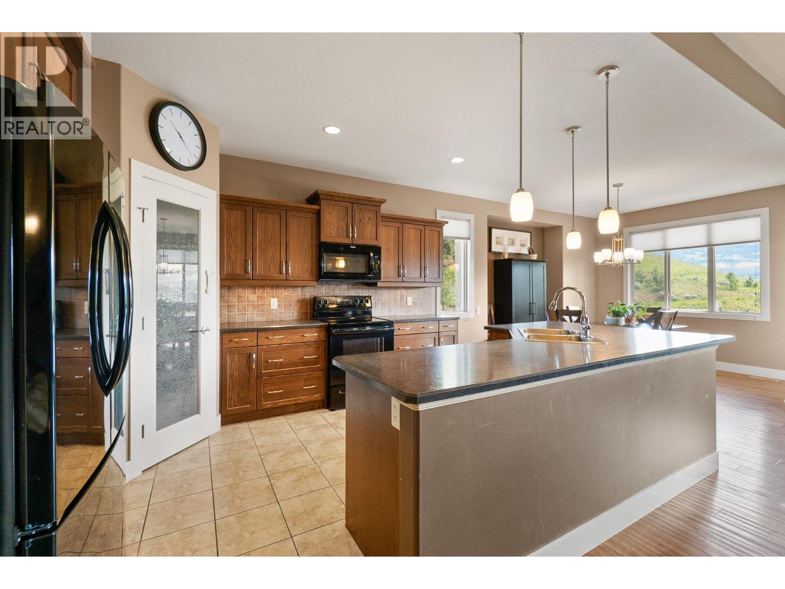 21 2421 Glacier Court, Kelowna