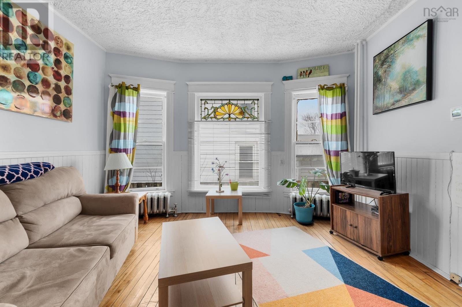 Property 21 of 45 of 105 Park Street