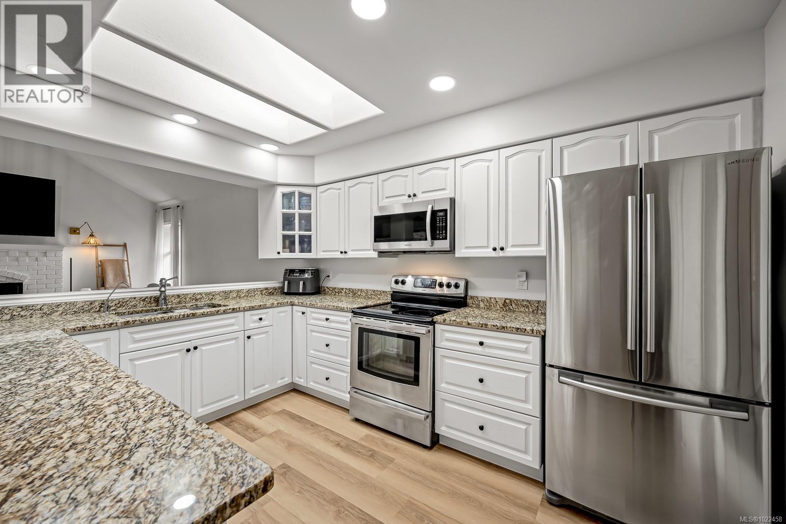 931 Crown Isle Dr, Courtenay