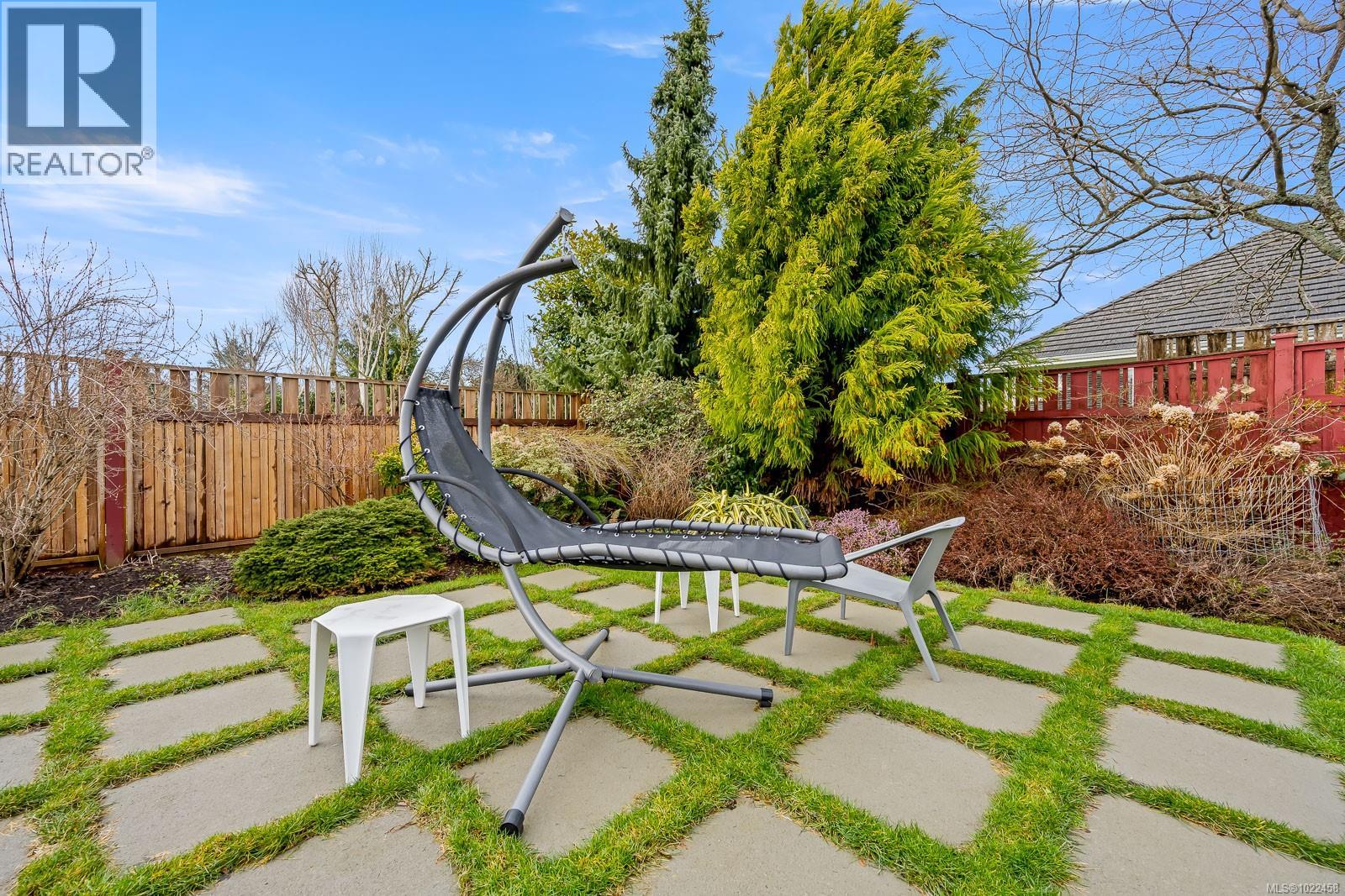 931 Crown Isle Dr, Courtenay