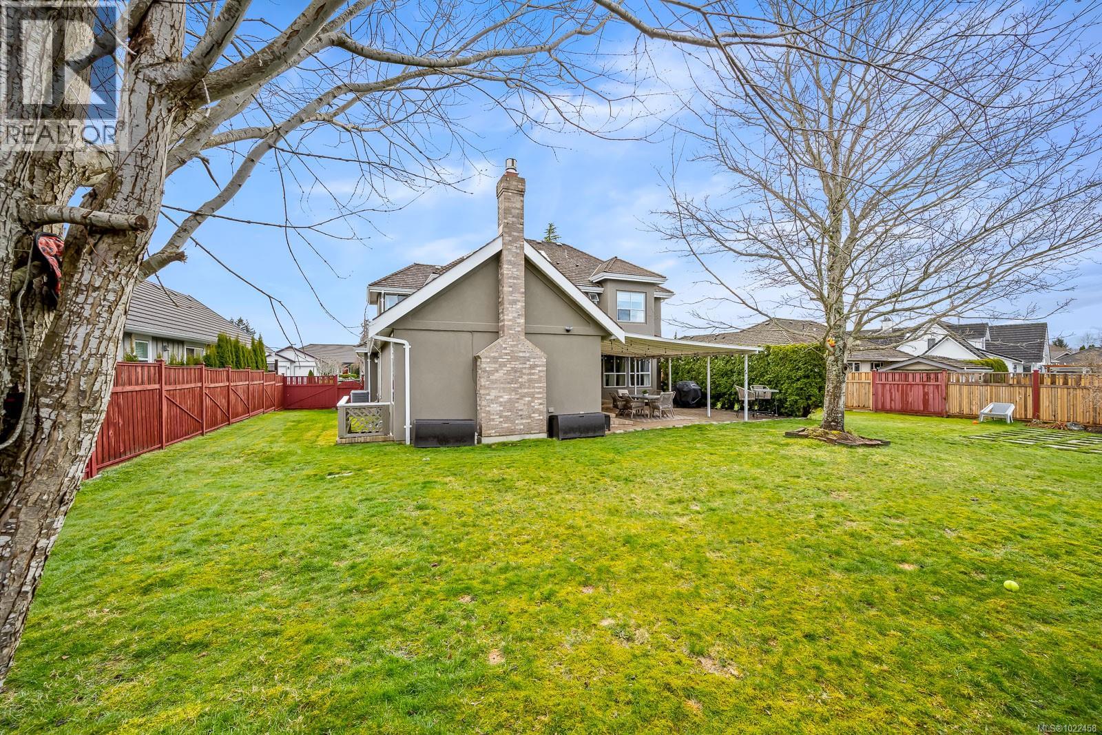 931 Crown Isle Dr, Courtenay