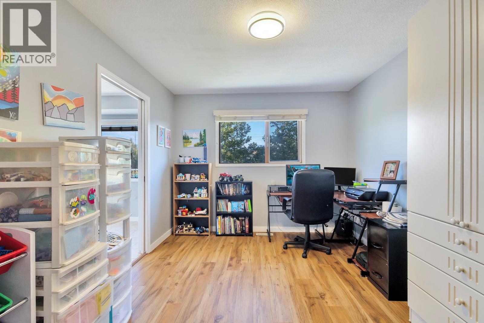  325 McTavish Road, Kelowna