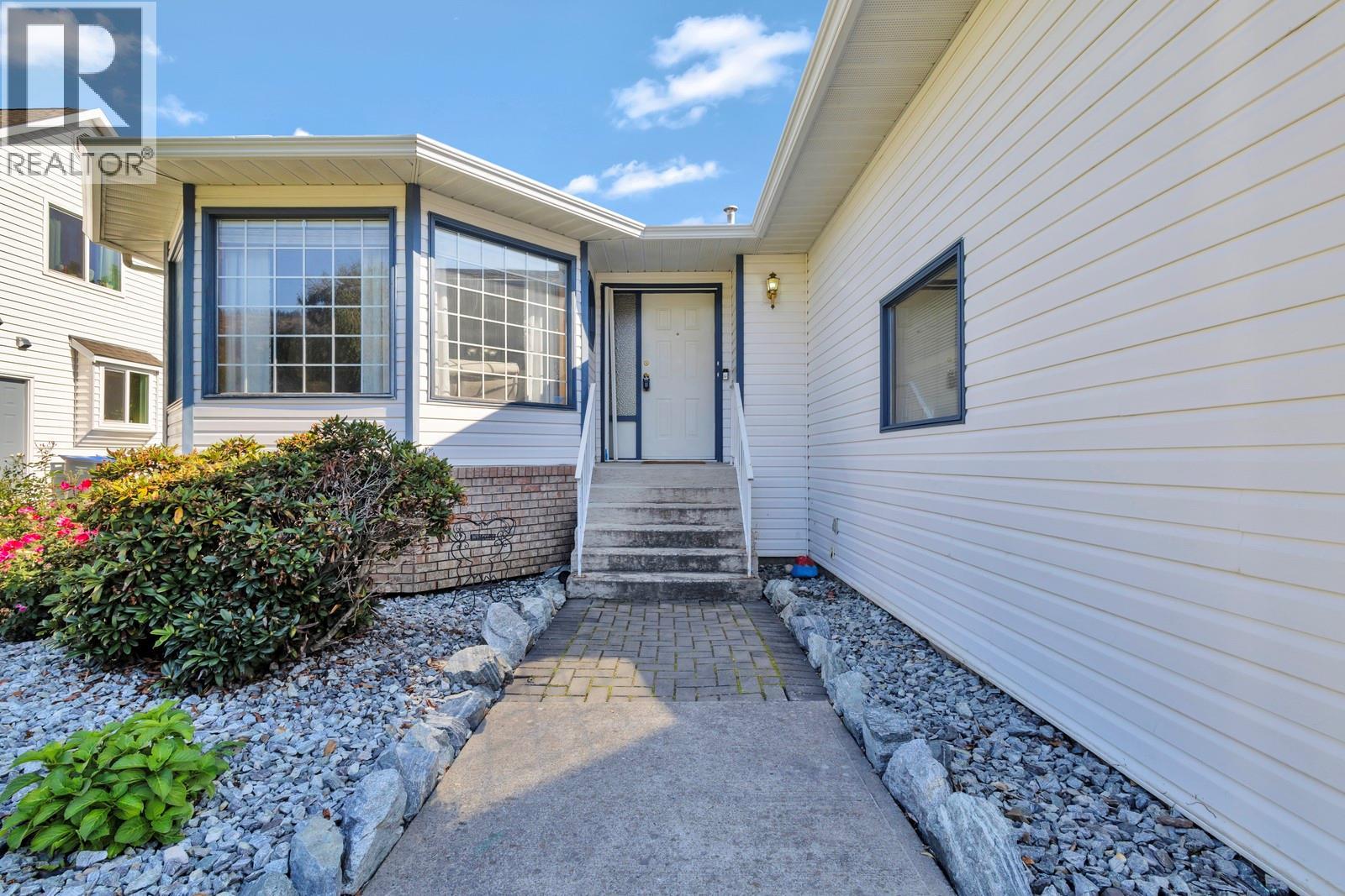  325 McTavish Road, Kelowna