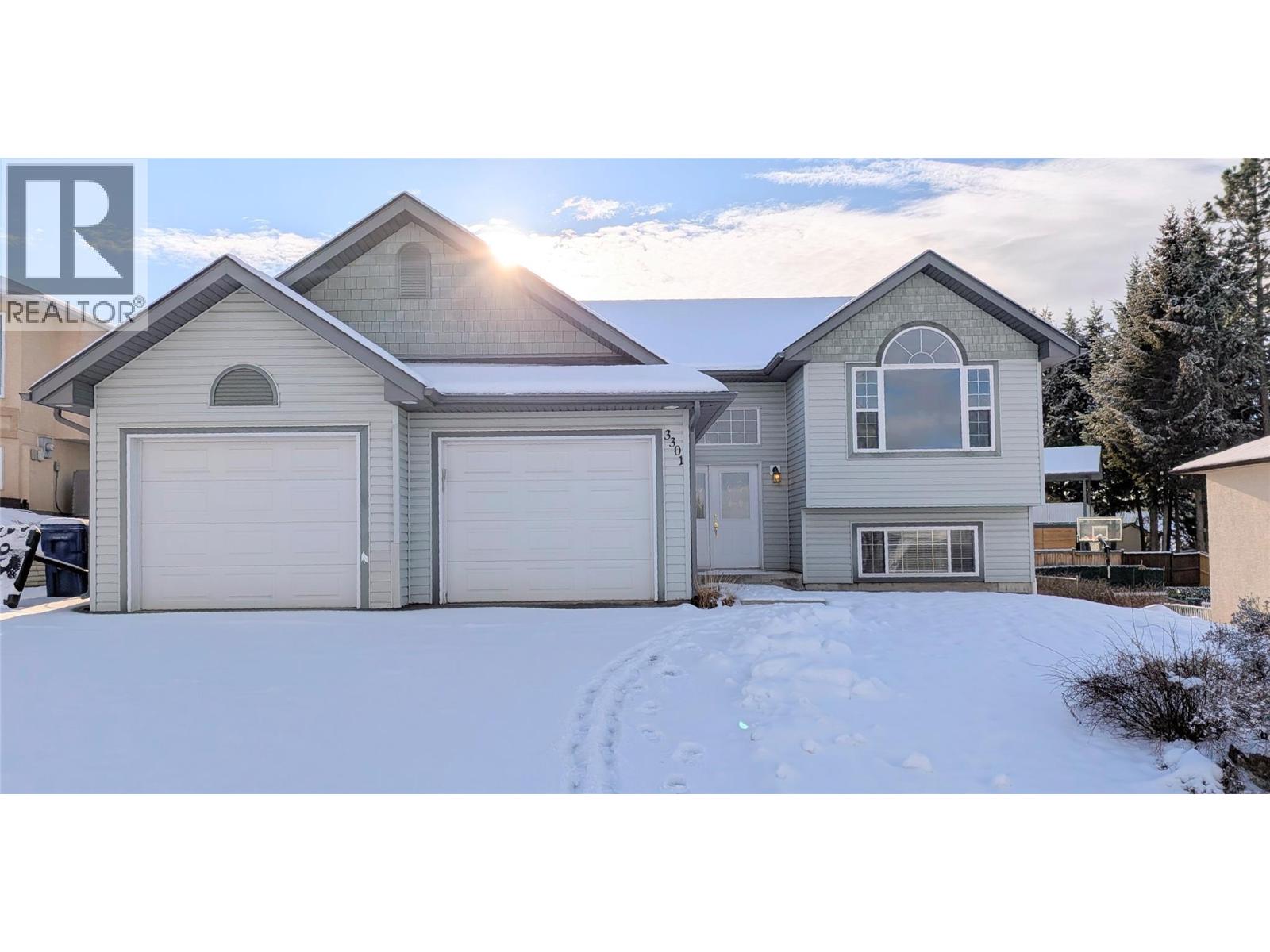 3301 MT FISHER  N Drive, Cranbrook