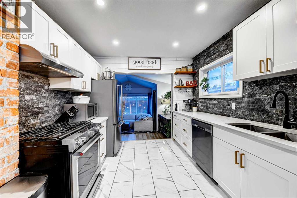 Single Family House for Sale in   Street SW Altadore Calgary 