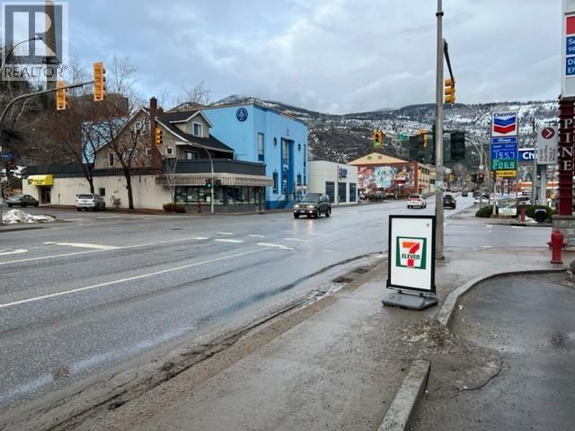 801 VICTORIA Street - photo 2