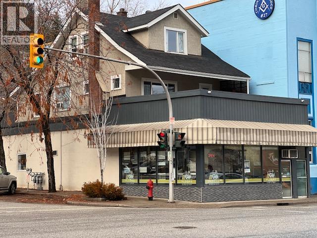 801 VICTORIA Street - main photo