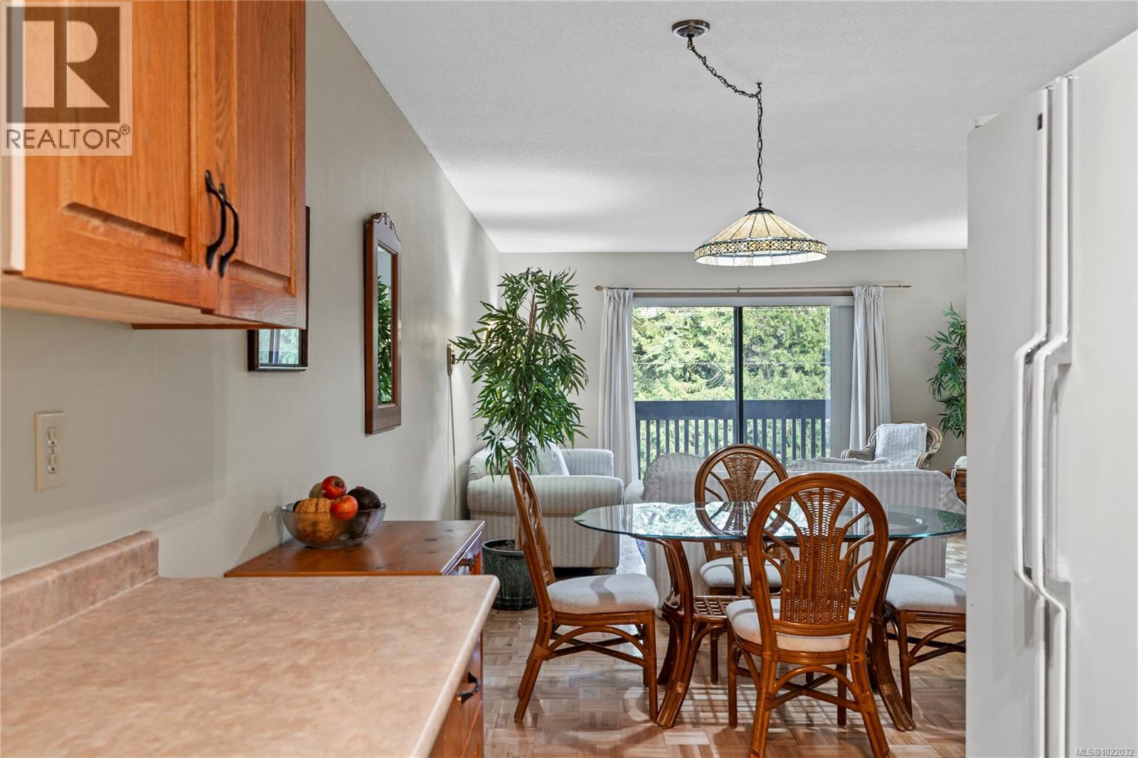 #202 130 Sunningdale Rd E - 17