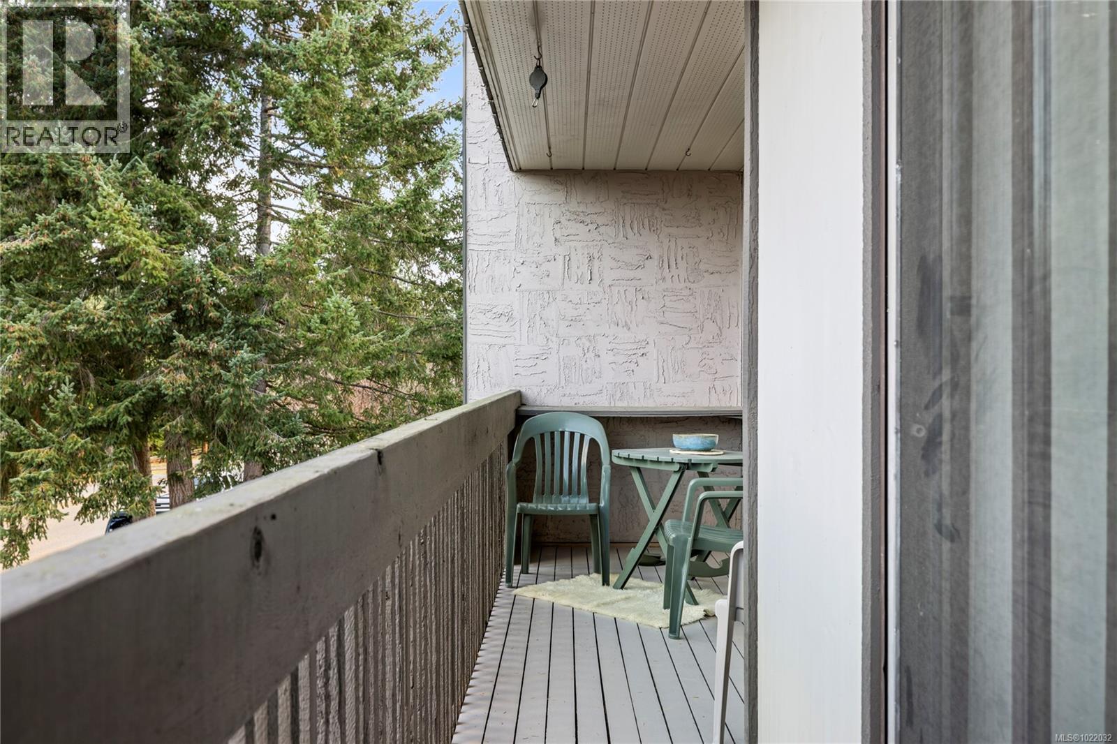 #202 130 Sunningdale Rd E - 22