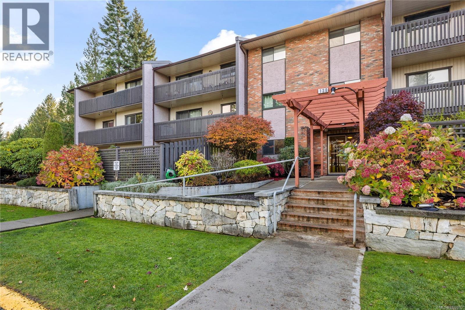 202 130 Sunningdale Rd E, Qualicum Beach