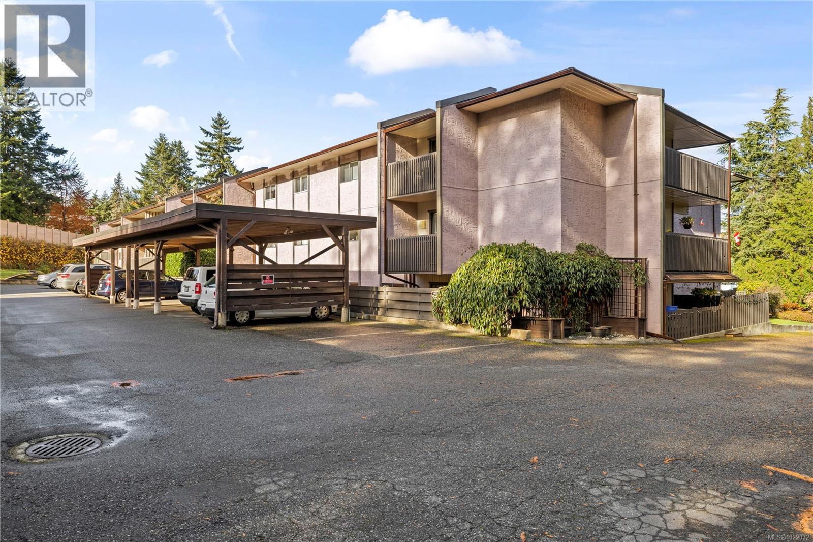 #202 130 Sunningdale Rd E - 27