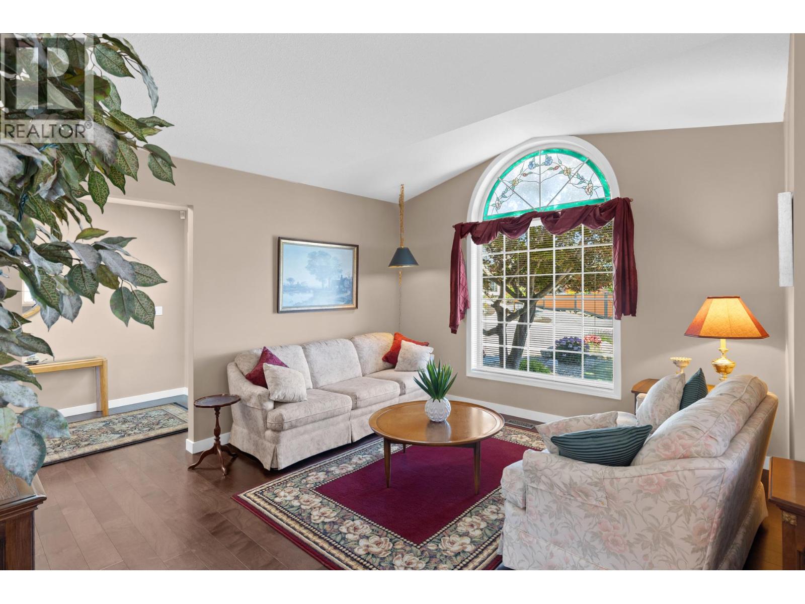 3786 Inglis Place, Peachland