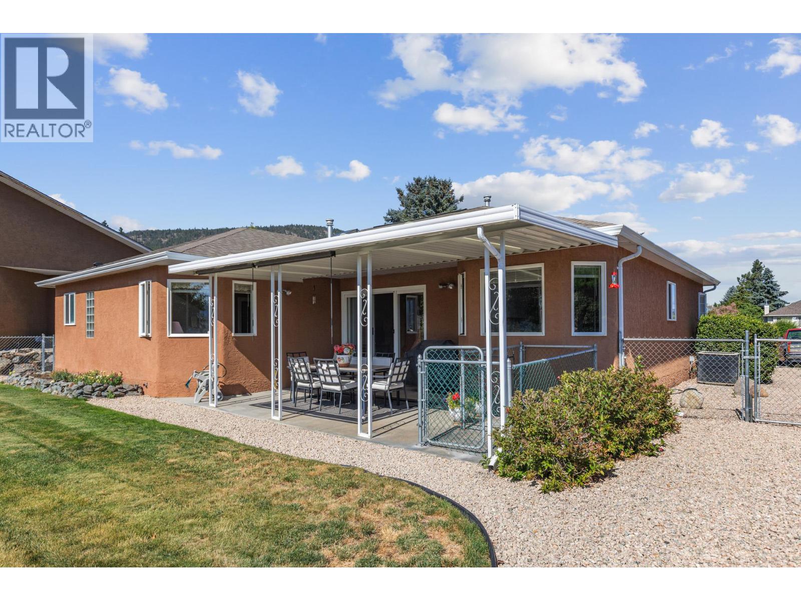 3786 Inglis Place, Peachland