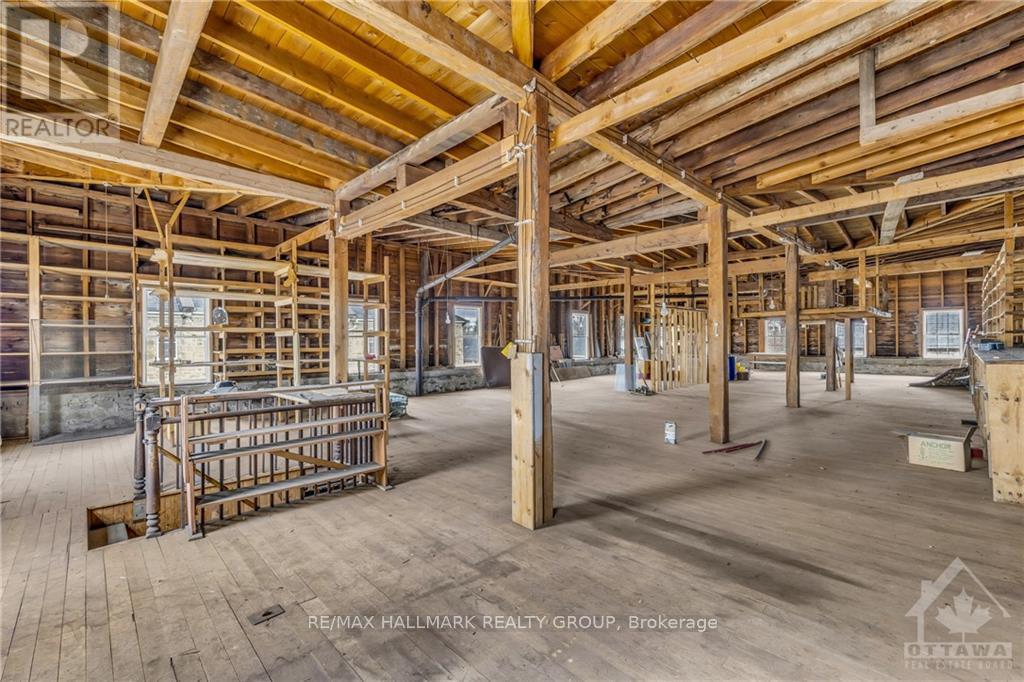 Studio for Rent in Ottawa – 2 GORE STREET E, Ottawa – By Peter Sagos - Image 28