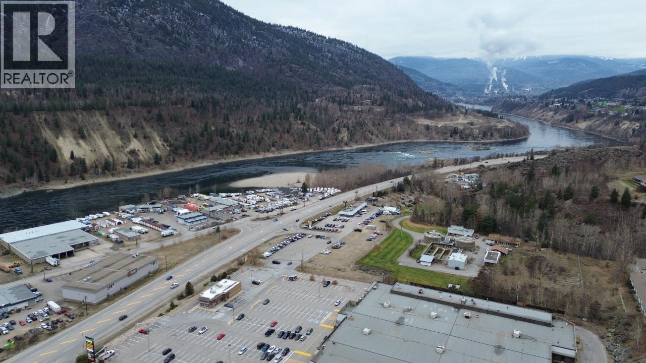 8195 OLD WANETA Road, Trail