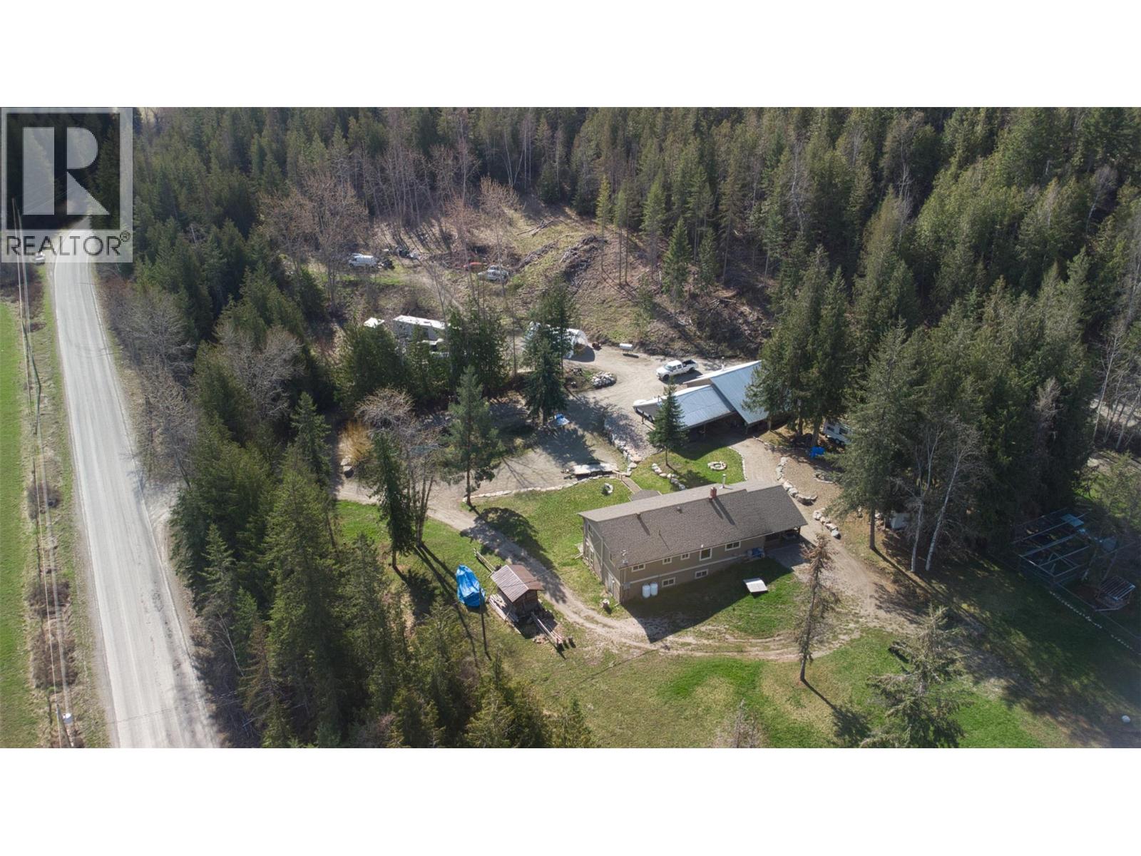 348 Creighton Valley Road, Lumby