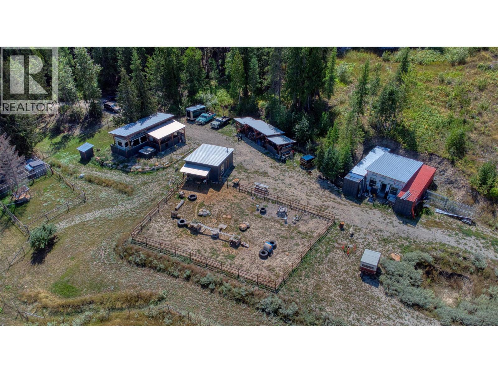 348 Creighton Valley Road, Lumby