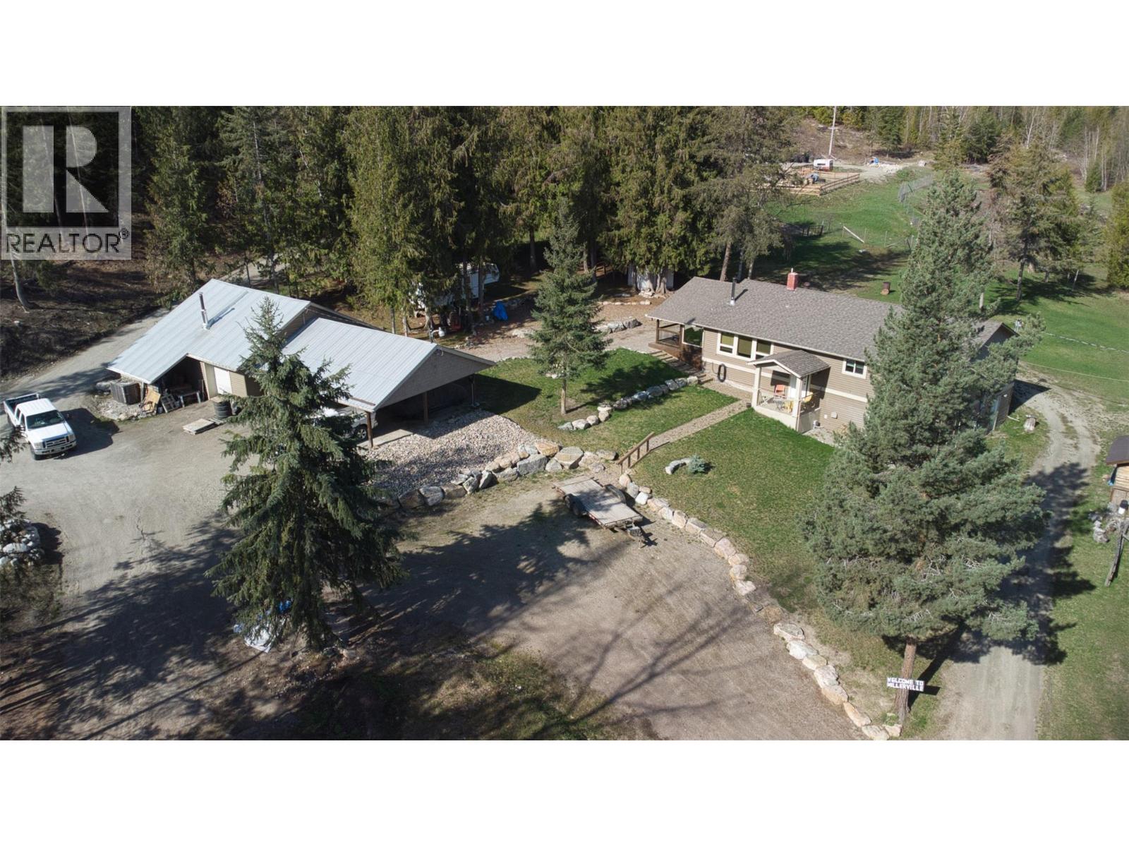 348 Creighton Valley Road, Lumby