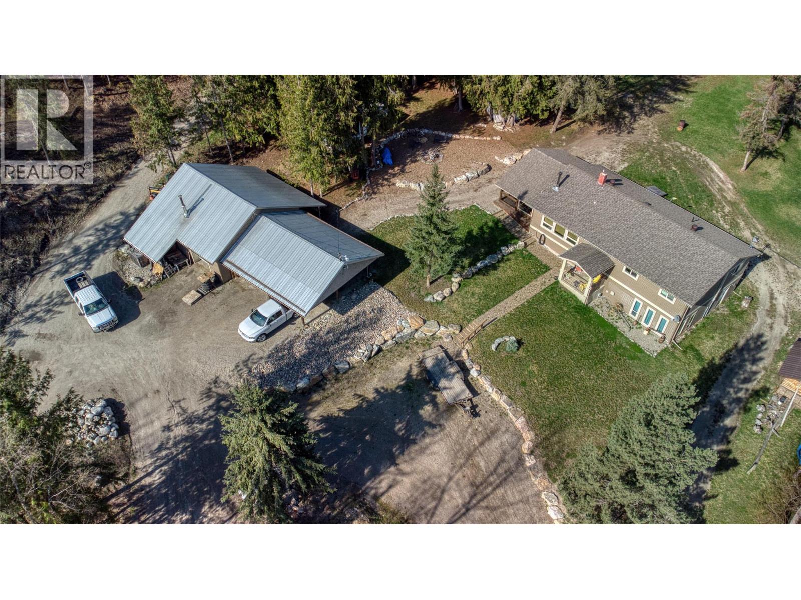 348 Creighton Valley Road, Lumby