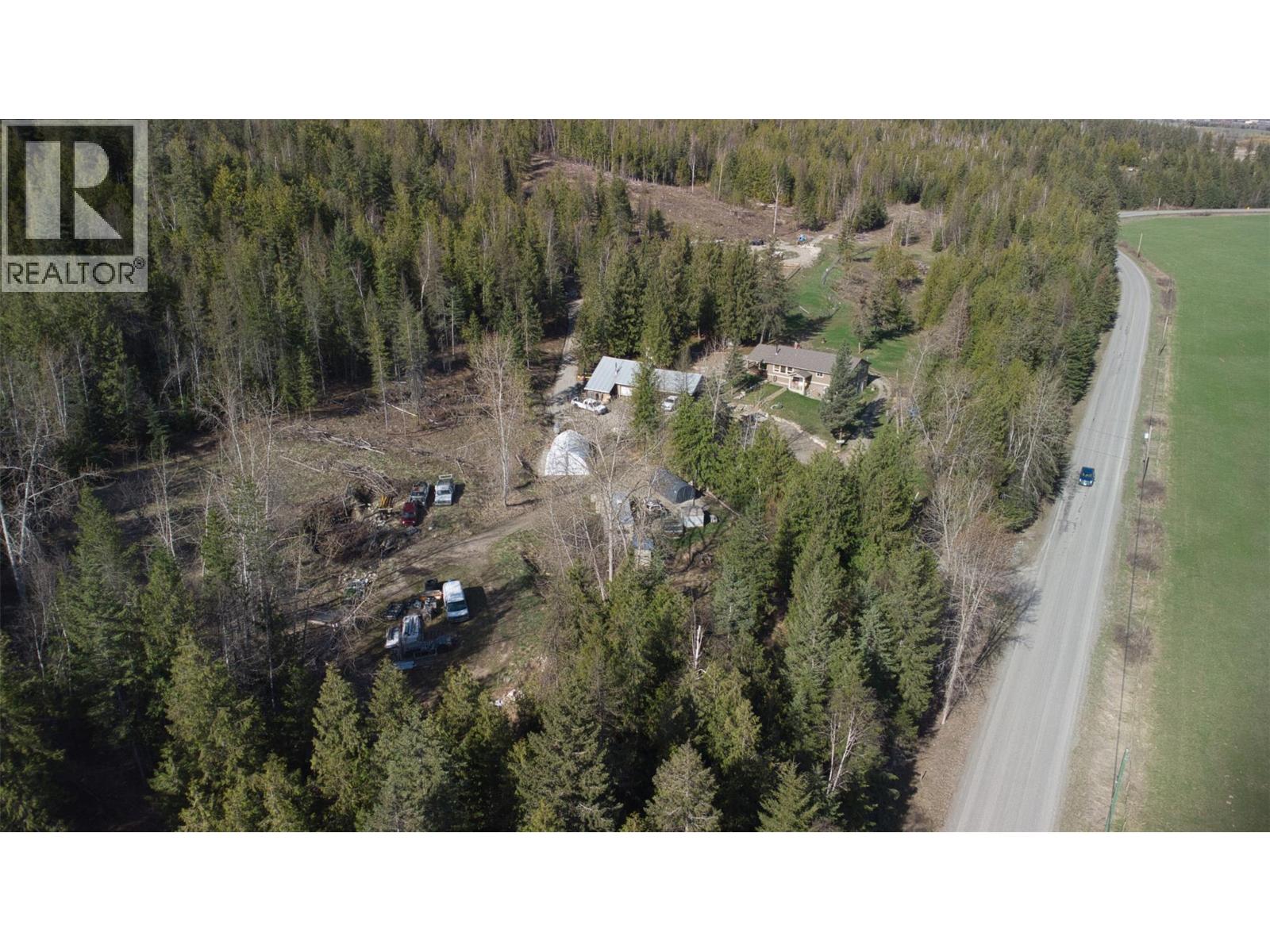 348 Creighton Valley Road, Lumby
