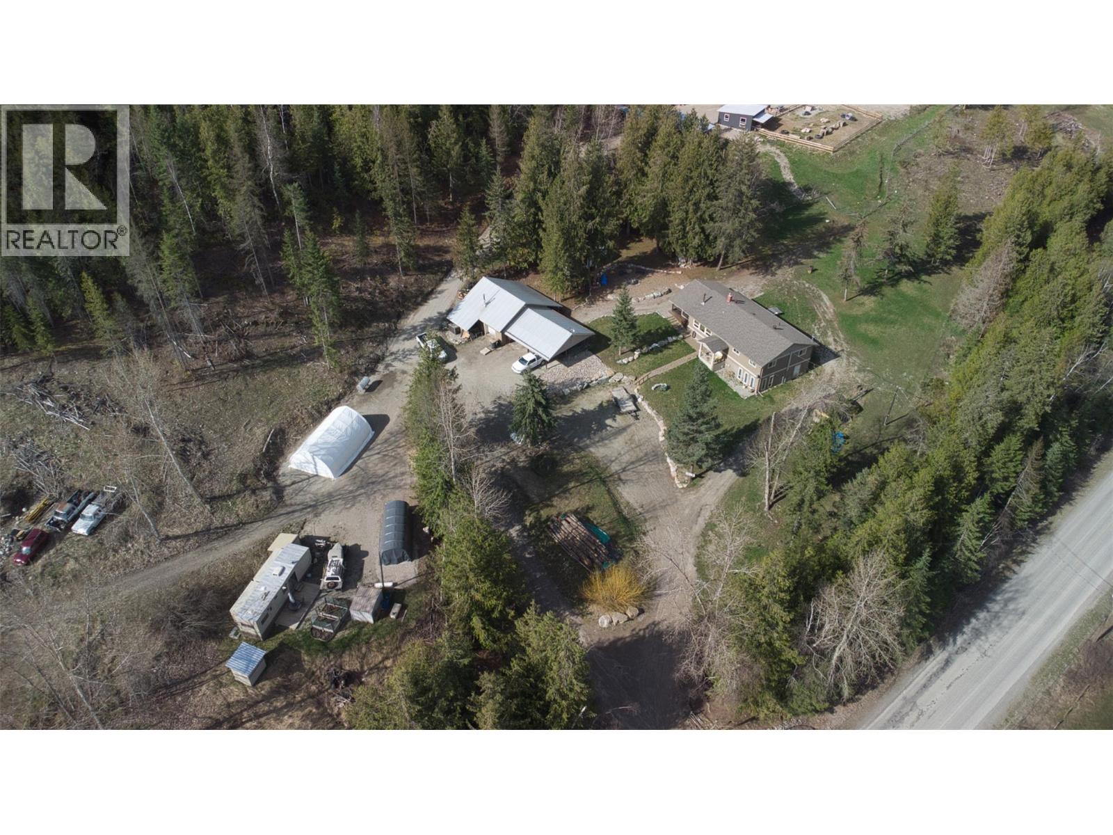 348 Creighton Valley Road, Lumby