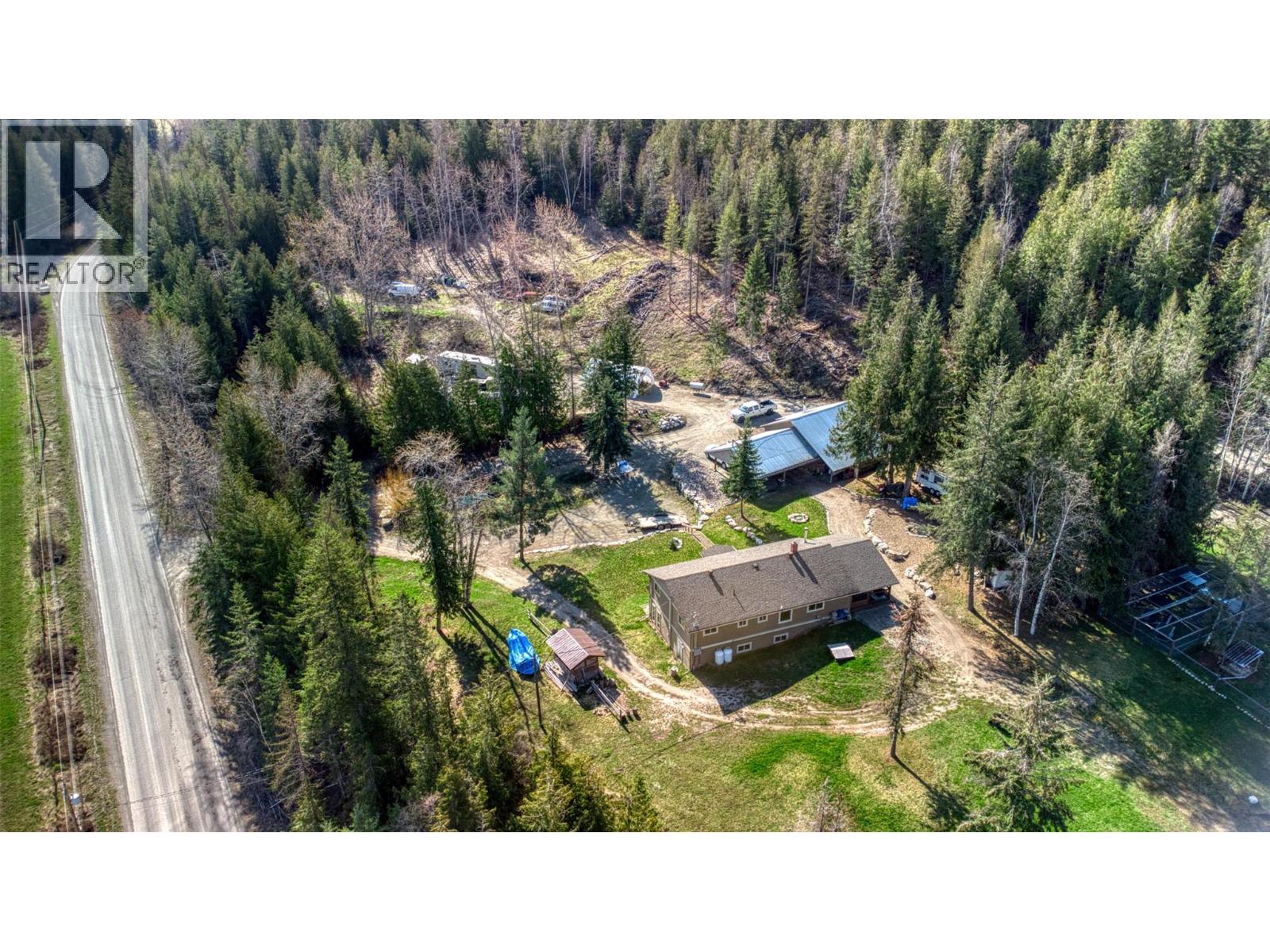 348 Creighton Valley Road, Lumby