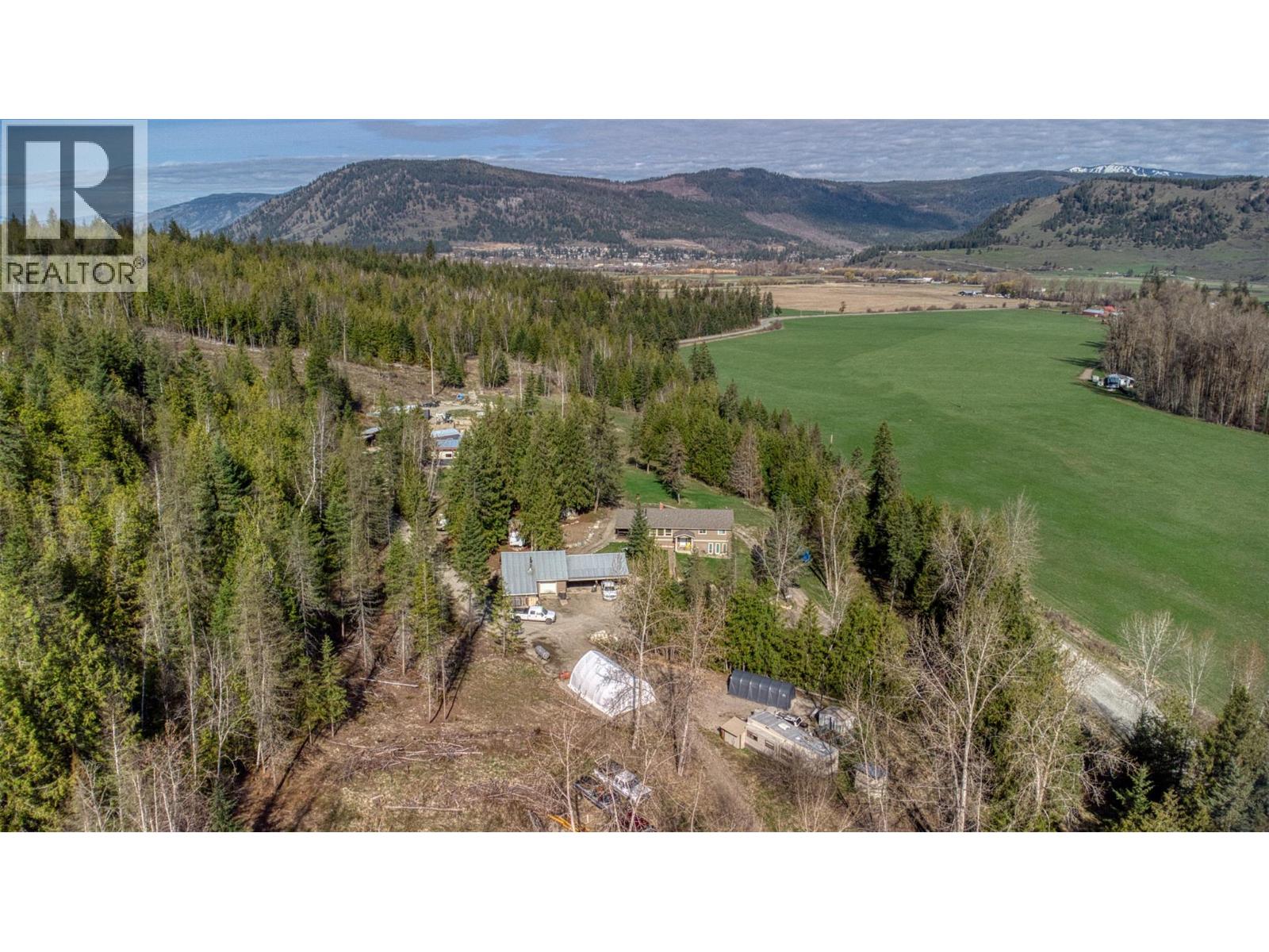 348 Creighton Valley Road, Lumby