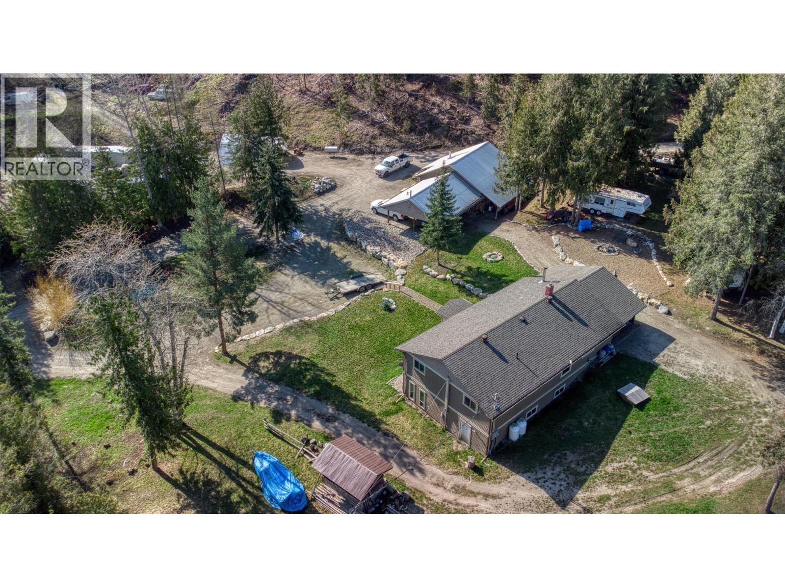 348 Creighton Valley Road, Lumby