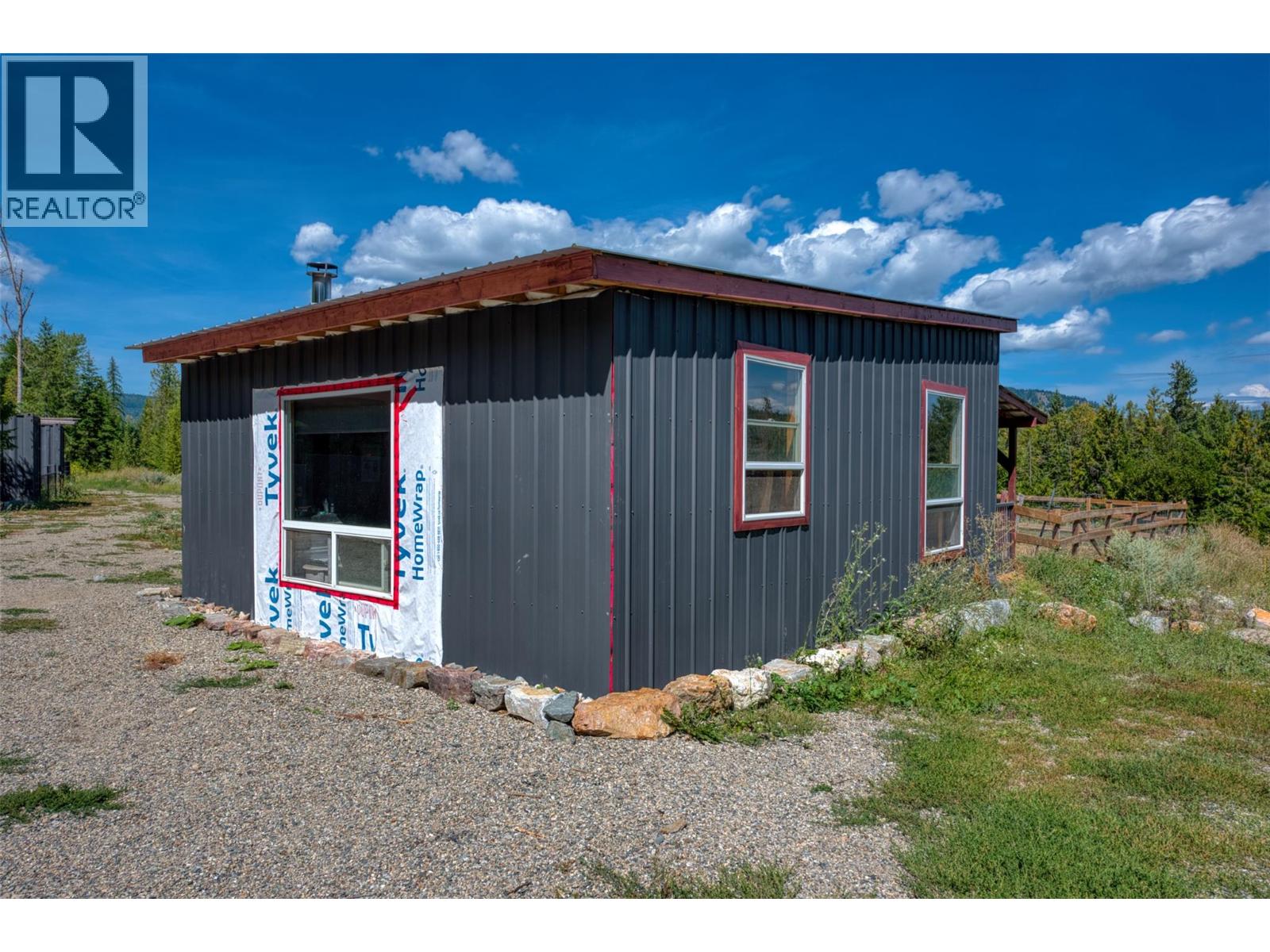 348 Creighton Valley Road, Lumby