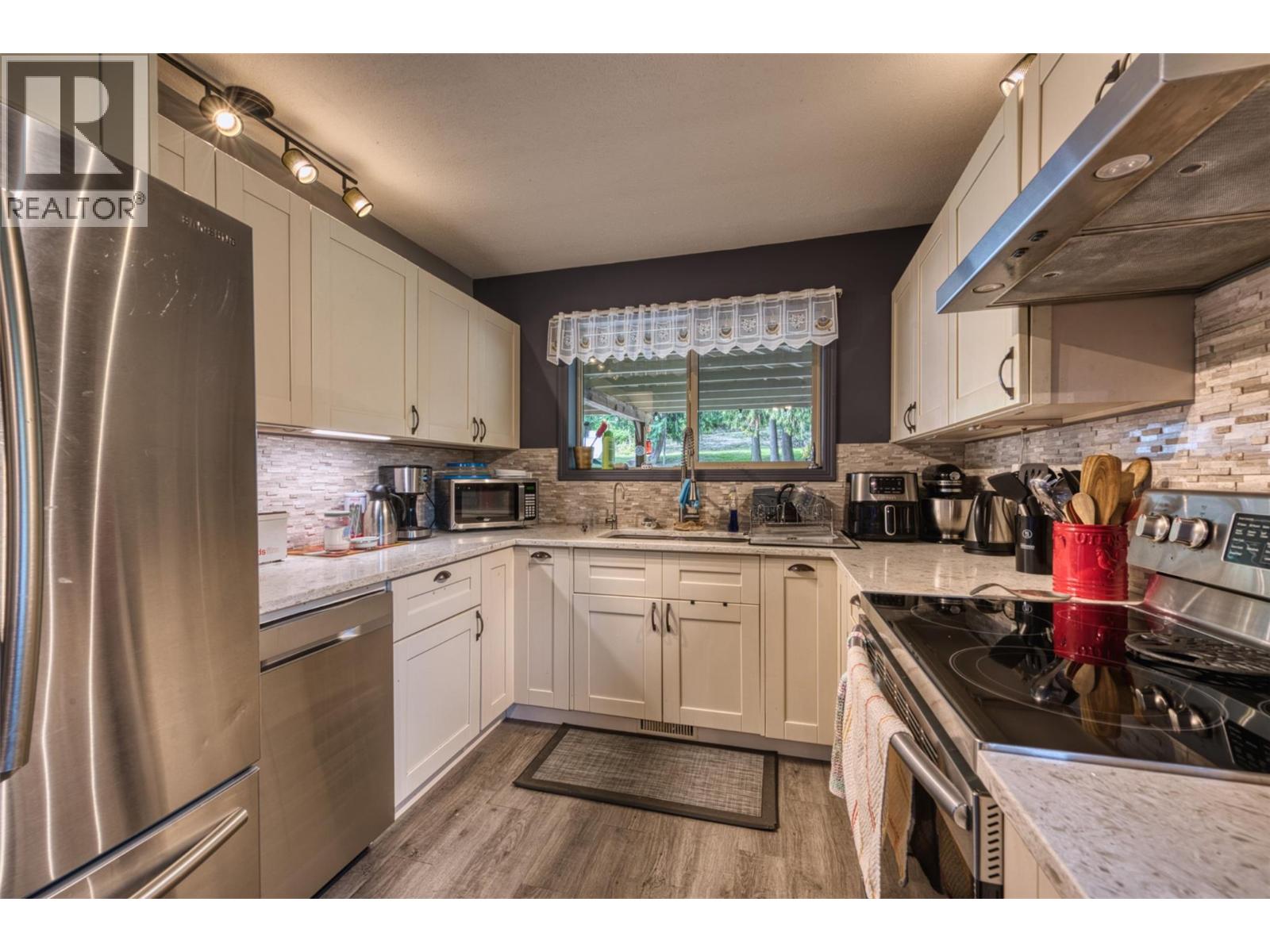 348 Creighton Valley Road, Lumby