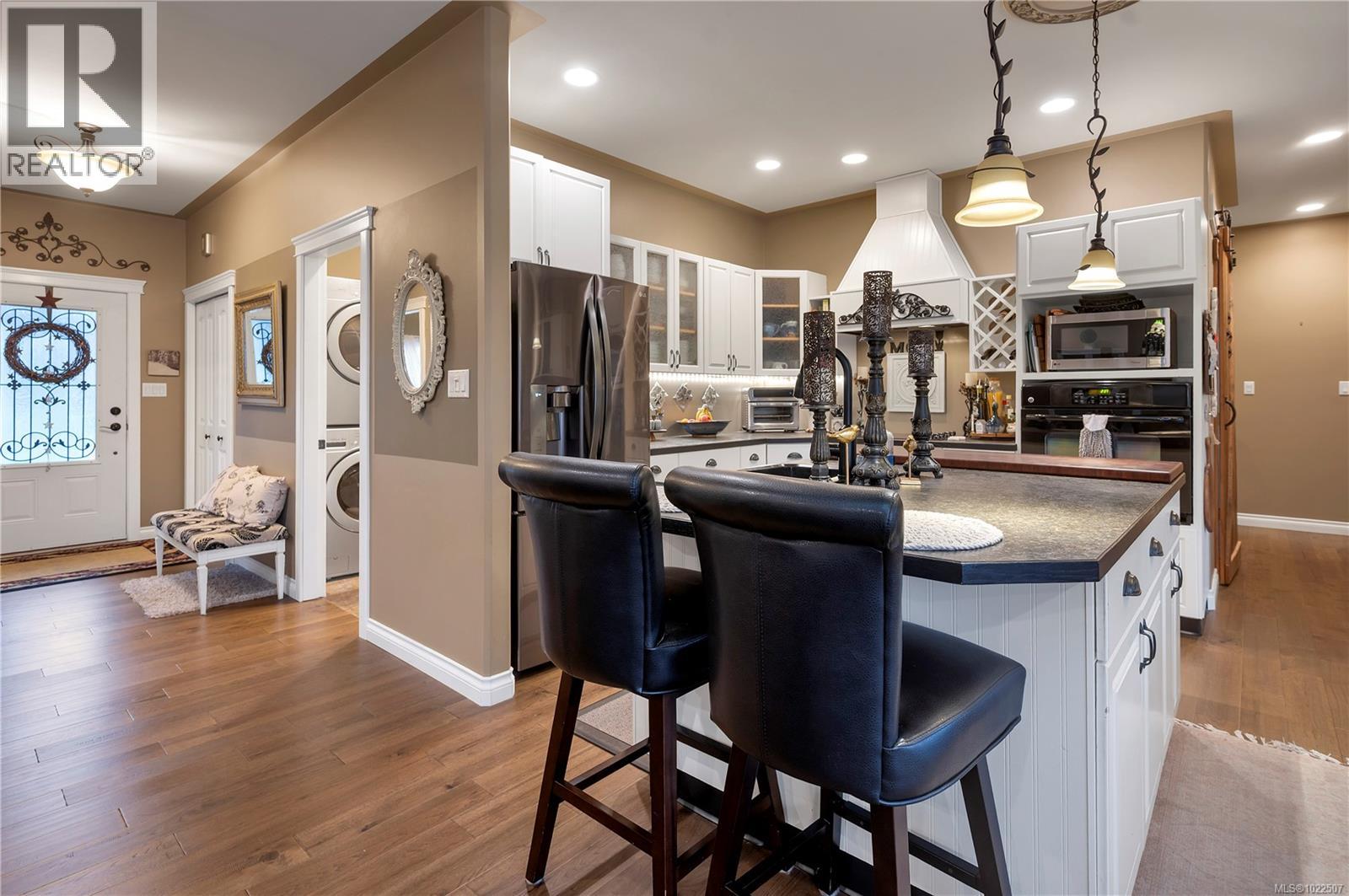 2825 Denman St, Campbell River