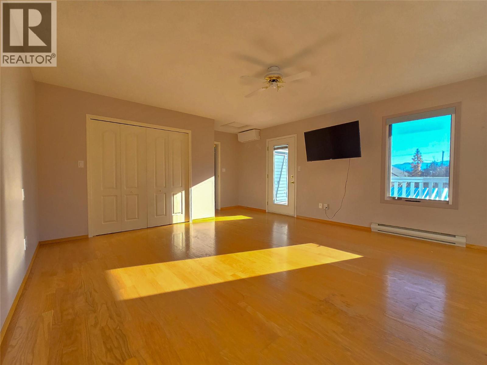 402 12th Avenue, Invermere