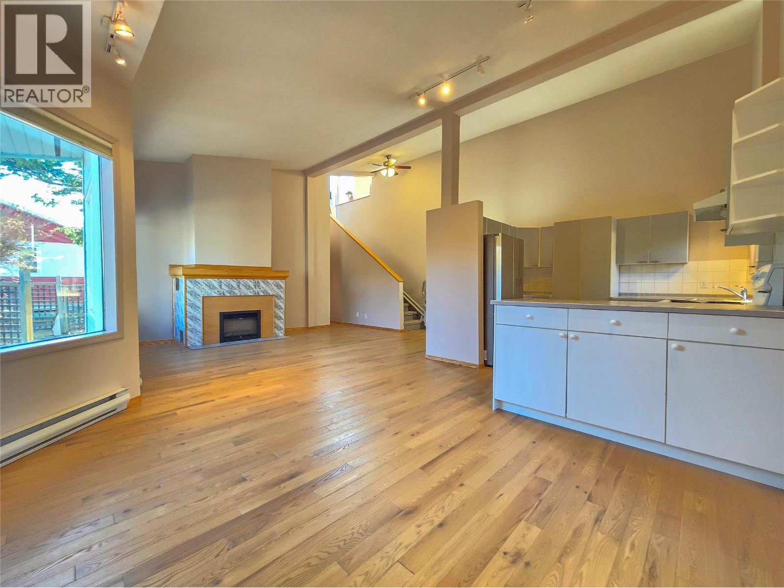 402 12th Avenue, Invermere