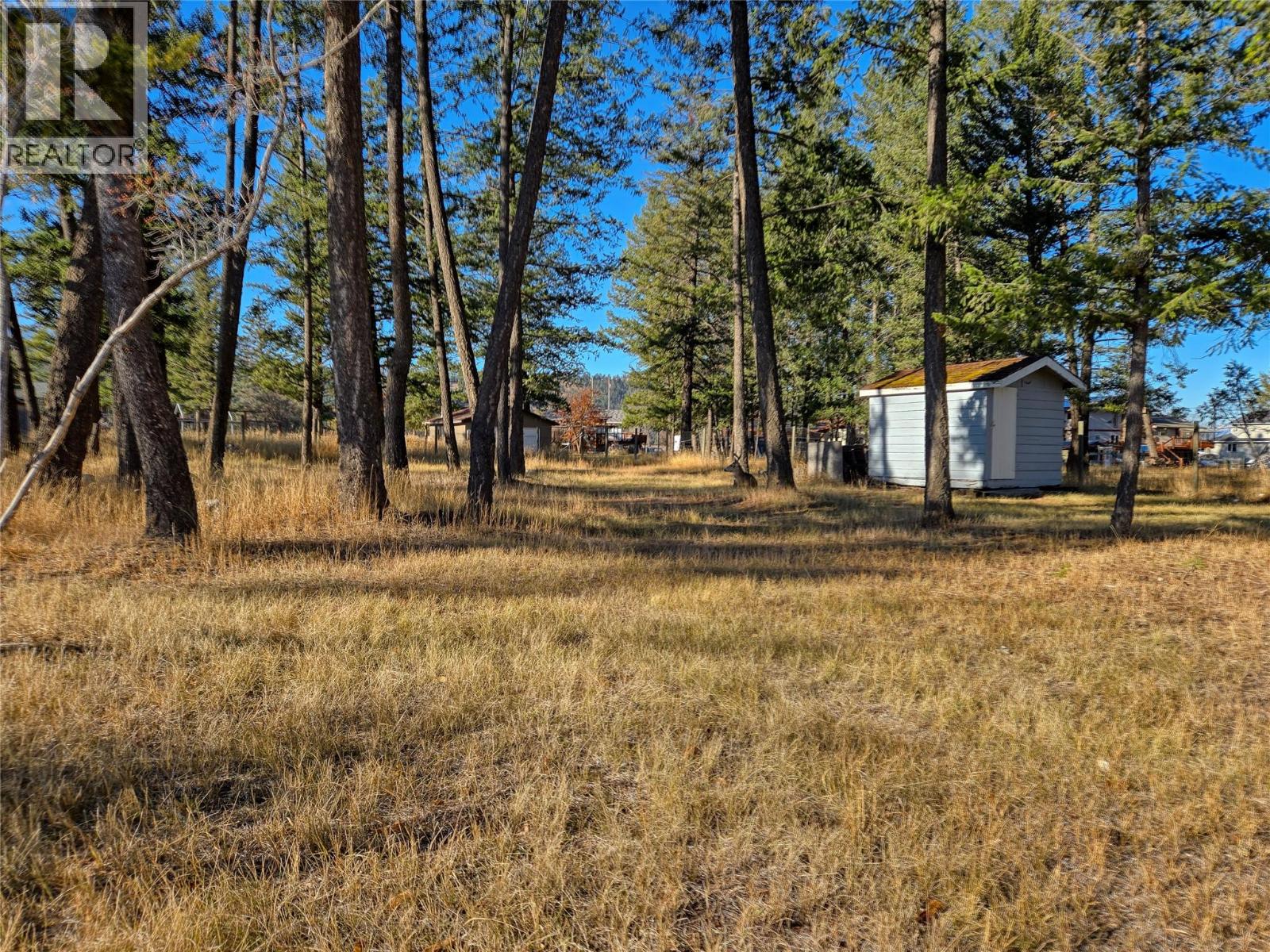 402 12th Avenue, Invermere