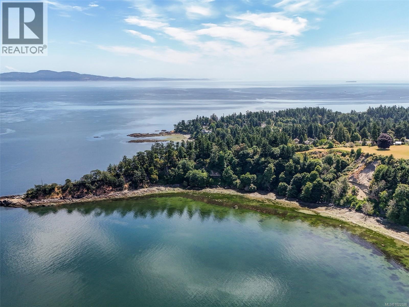 4590 Torquay Dr, Saanich