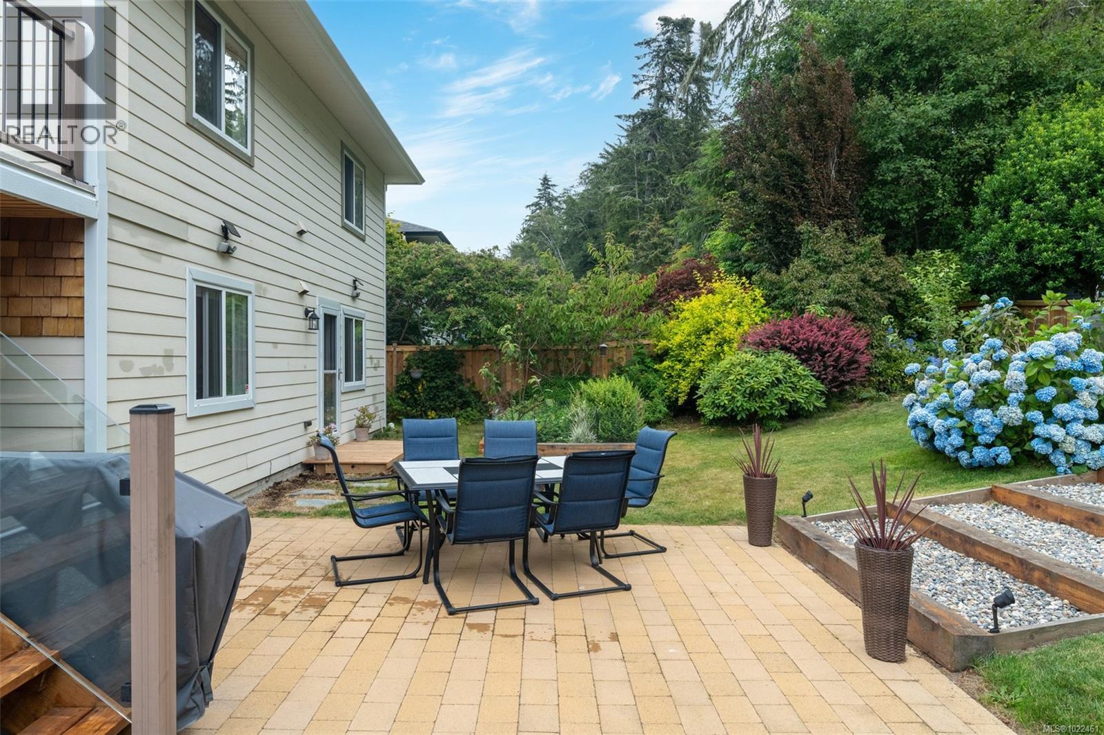 7209 Austins Pl, Sooke