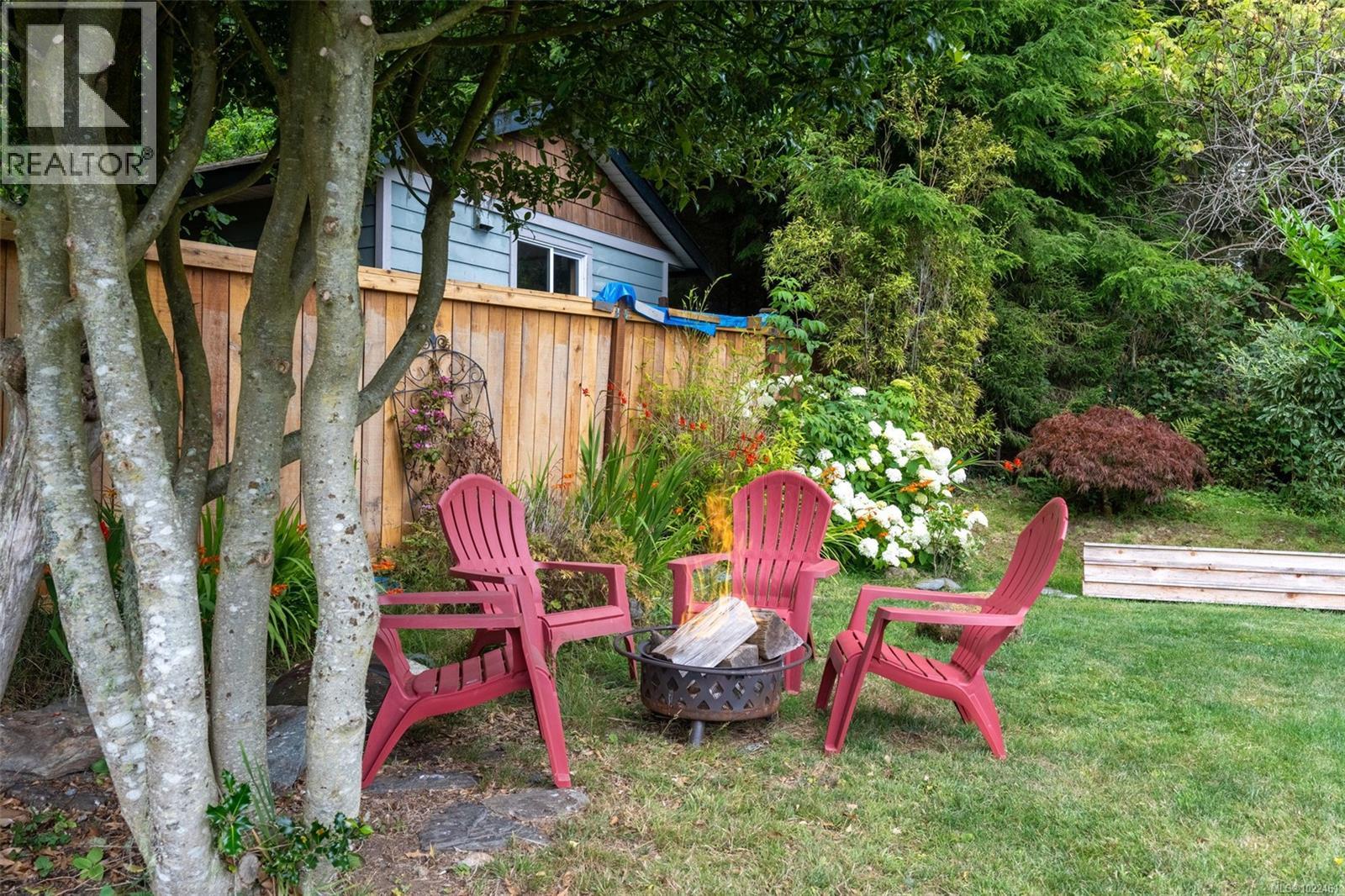 7209 Austins Pl, Sooke