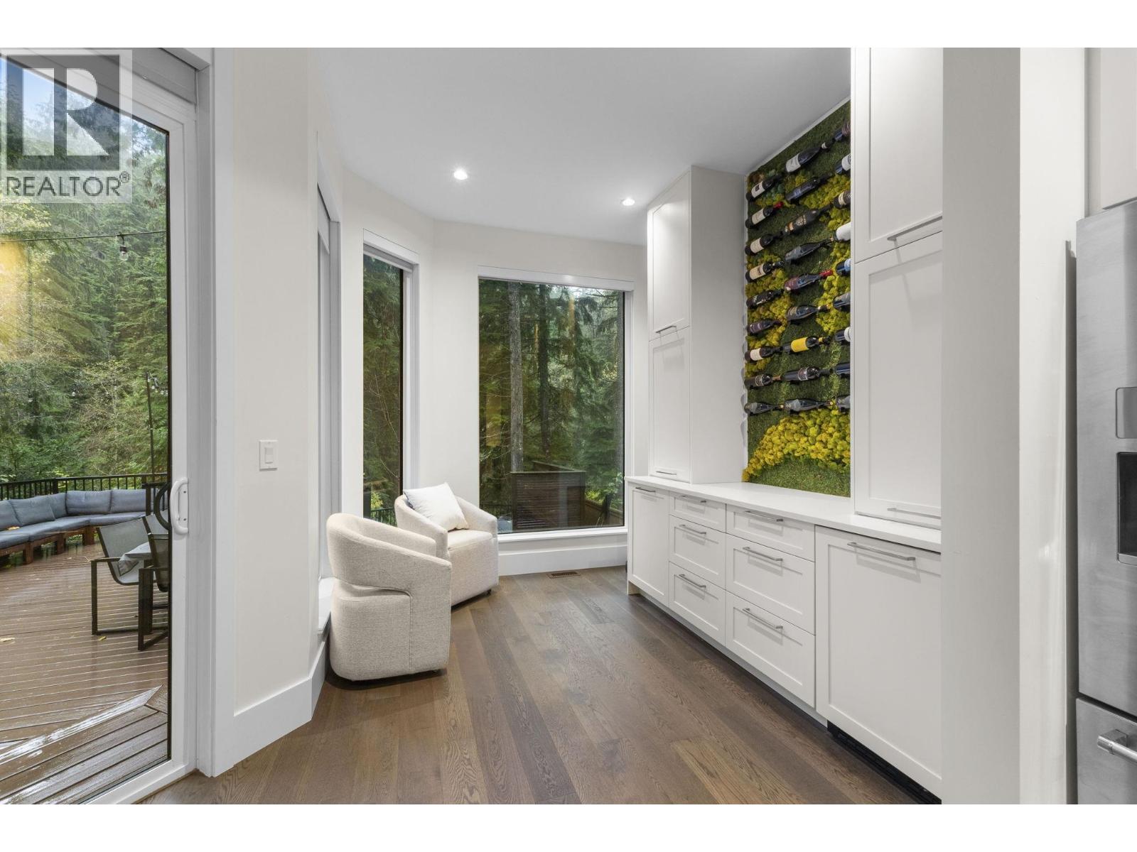 22 3295 SUNNYSIDE ROAD, Anmore