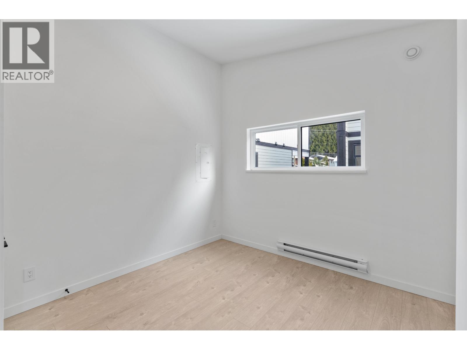 41717 GOVERNMENT ROAD, Squamish