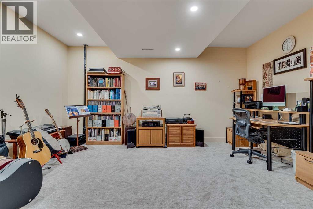 Single Family House Bungalow for Sale in  Shannon Estates Terrace SW Shawnessy Calgary 