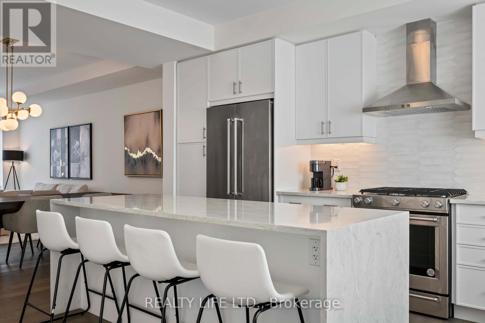 #6 2273 TURNBERRY ROAD - 18