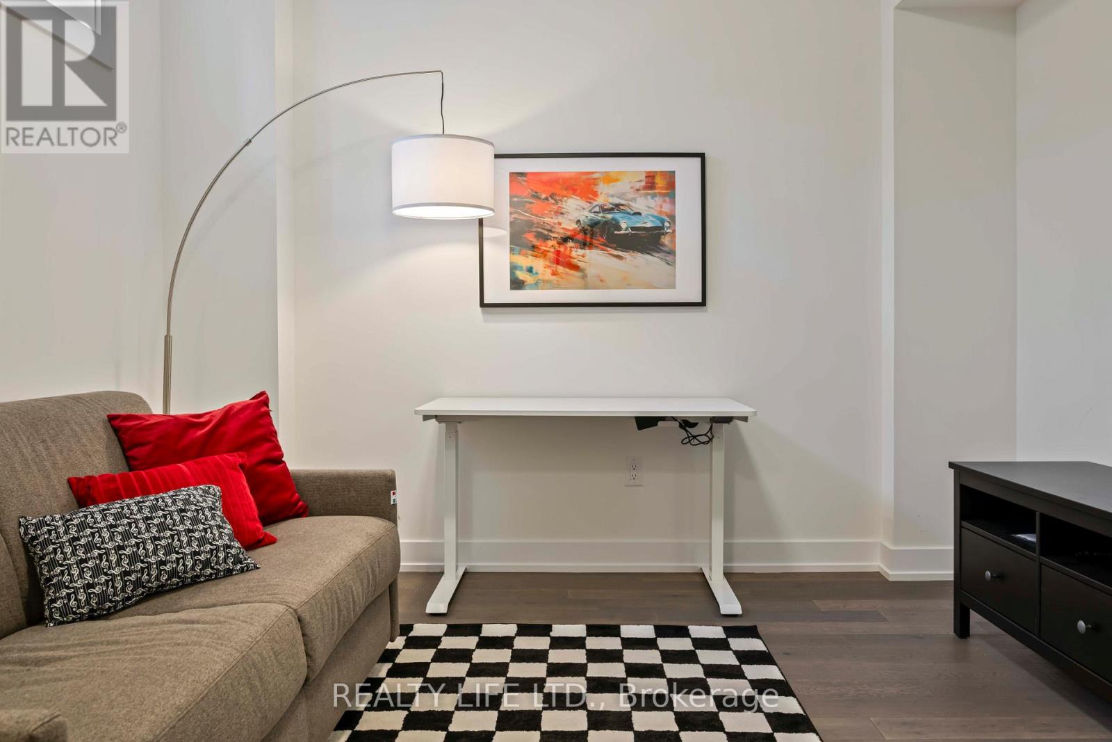 #6 2273 TURNBERRY ROAD - 31