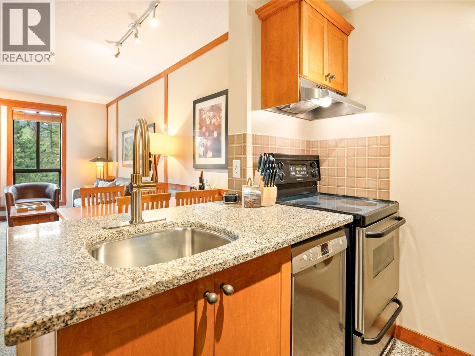 514 4320 SUNDIAL CRESCENT, Whistler