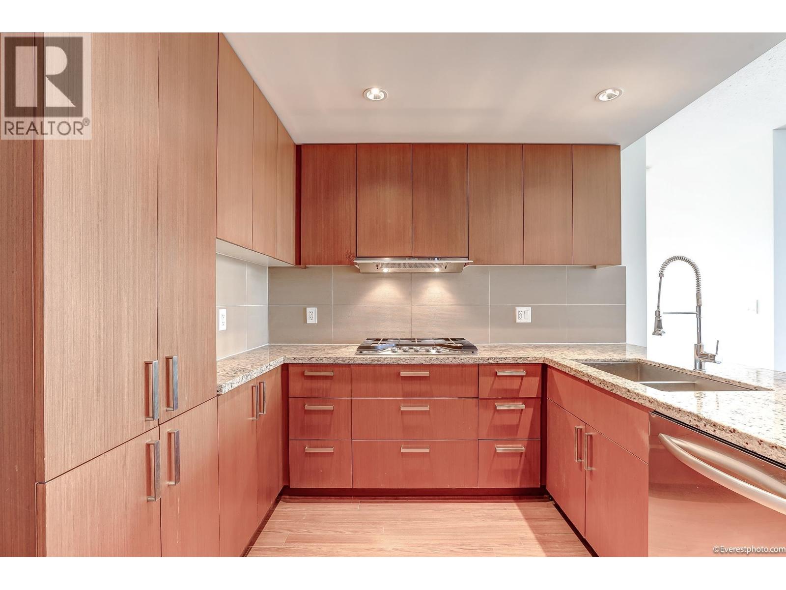 1502 1155 THE HIGH STREET, Coquitlam